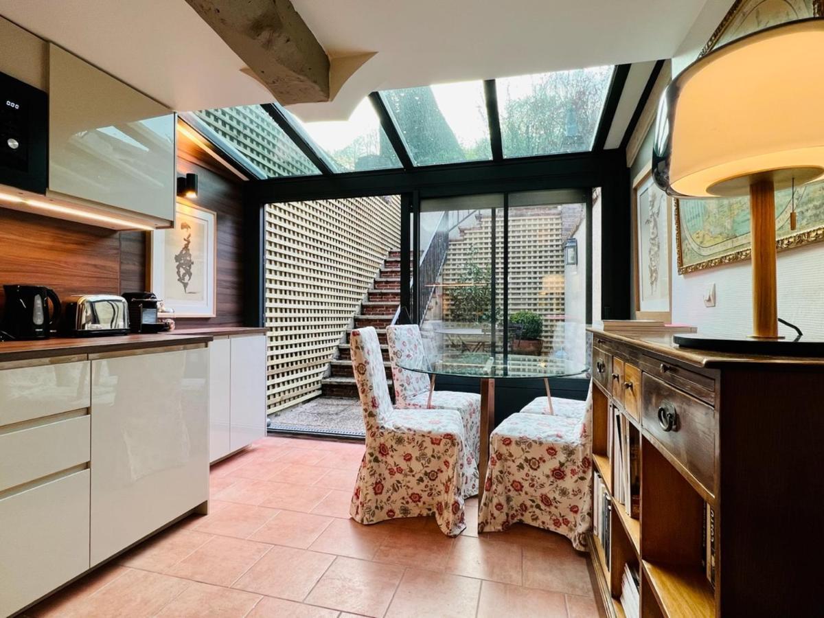 La Maison Blanche Du 10Honfleur Extérieur photo
